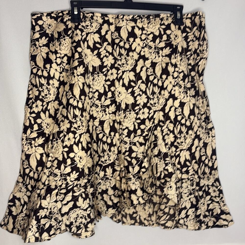American living brown floral print skirt